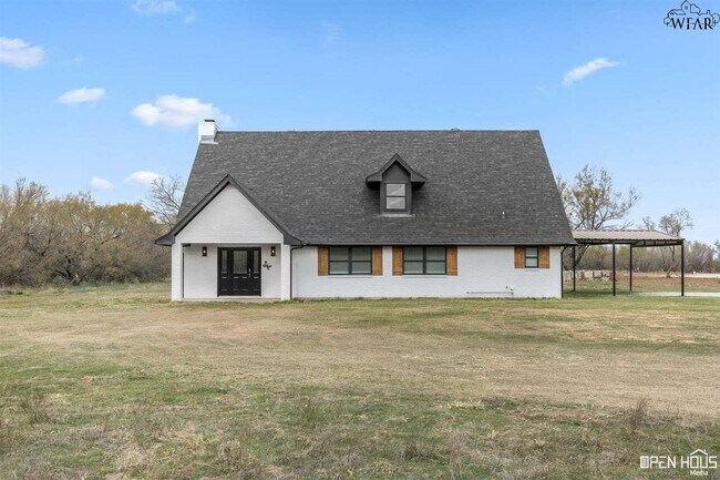 property at 1132 TX-79