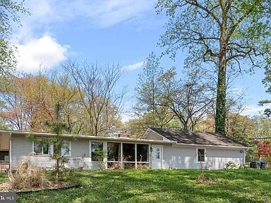 3026 Cedar Hill Rd in Falls Church, VA - Building Photo - Building Photo
