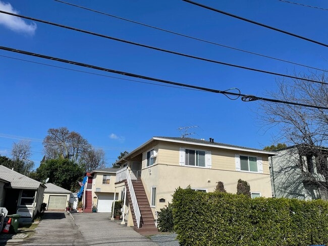 property at 4913 Cahuenga Blvd