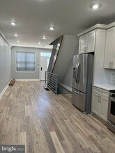 2126 N Darien St in Philadelphia, PA - Foto de edificio - Building Photo