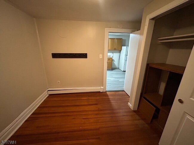 184 Walnut St, Unit 1 in Newark, NJ - Building Photo - Building Photo