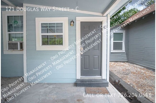121 Douglas Way St, Unit C