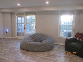 4518 Squiredale Square in Alexandria, VA - Building Photo - Building Photo