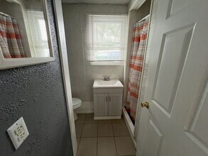 526 E Eighth St in Traverse City, MI - Foto de edificio - Building Photo