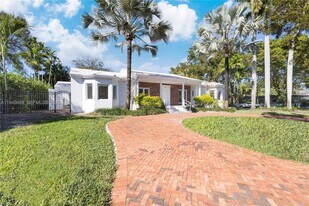 4404 Alhambra Cir in Coral Gables, FL - Building Photo
