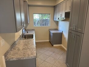 1915 Cedar Ave in Long Beach, CA - Building Photo - Building Photo