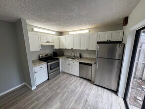 1544 Forest Lakes Cir in West Palm Beach, FL - Building Photo - Building Photo