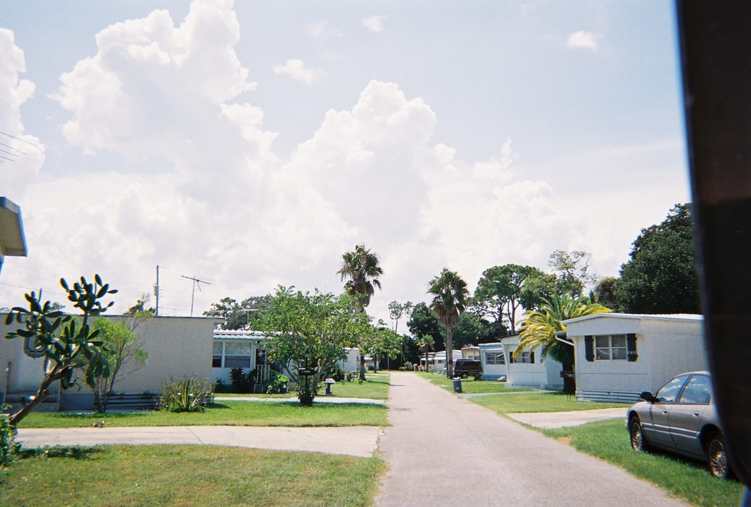 Shawnee Mobile Home Park in Daytona Beach, FL - Building Photo