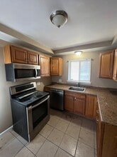 19600 Telegraph Rd in Detroit, MI - Building Photo - Building Photo