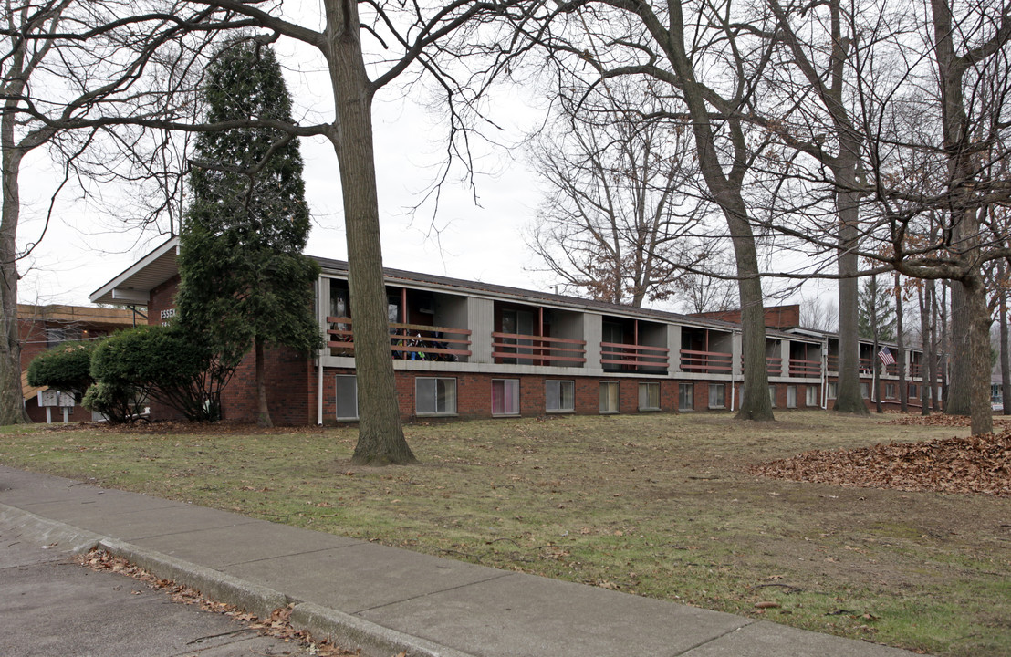 Essex House in Akron, OH - Foto de edificio