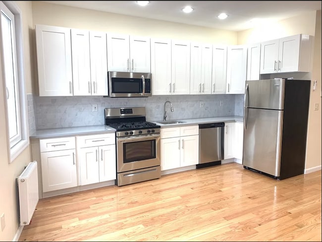 6931 Myrtle Ave, Unit 2nd Fl