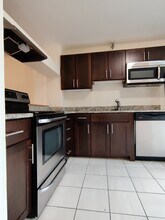 146 North Beacon St, Unit B4 in Boston, MA - Foto de edificio - Building Photo