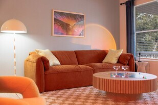 1354 Chesterfield Dr in Clearwater, FL - Building Photo