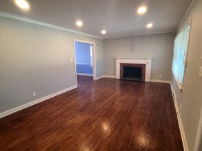 5830 Paseo Blvd in Kansas City, MO - Building Photo - Building Photo