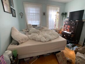 57 Brighton Ave, Unit 11 in Boston, MA - Foto de edificio - Building Photo