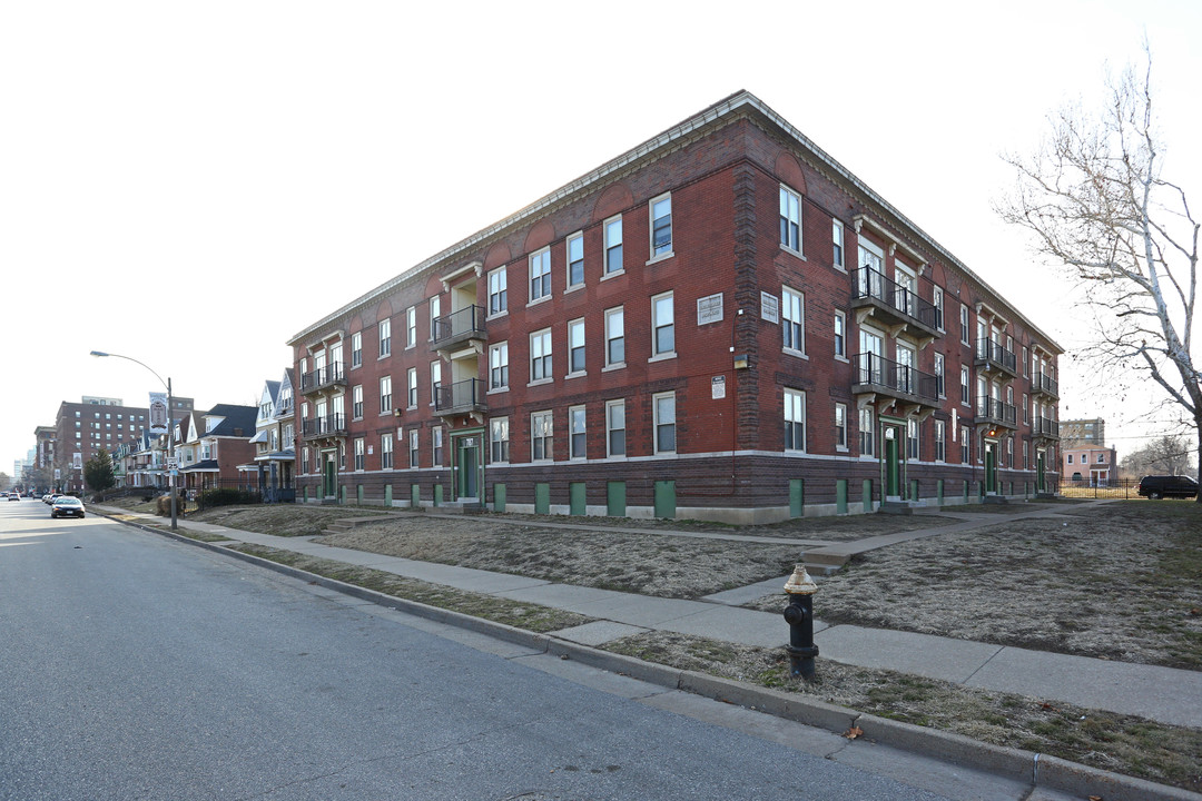 785 N Euclid Ave in St. Louis, MO - Building Photo