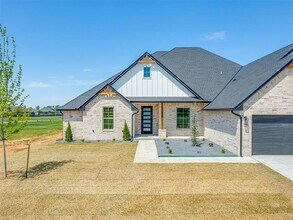 9333 SW 33rd Pl in Oklahoma City, OK - Foto de edificio - Building Photo