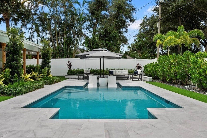 1518 Lance Rd in Jupiter, FL - Building Photo