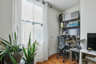 324 4th St, Unit 3 in Jersey City, NJ - Building Photo - Building Photo