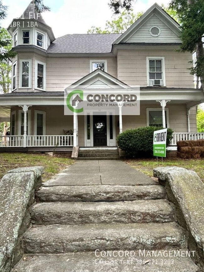 property at 601 5th Ave