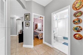 15963 SW 97th Terrace in Miami, FL - Building Photo - Building Photo