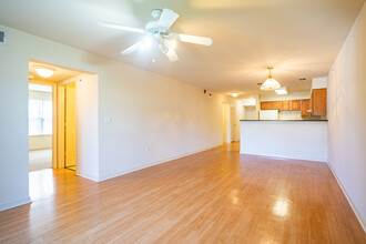 Carrollton Terrace Apartments in Charlottesville, VA - Building Photo - Interior Photo