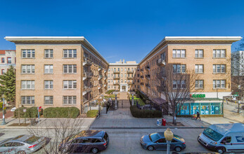 Adams Court in Washington, DC - Building Photo - Building Photo