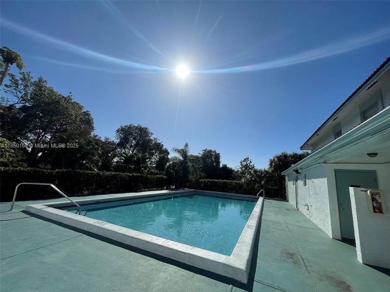 2710 Forest Hills Blvd in Coral Springs, FL - Building Photo