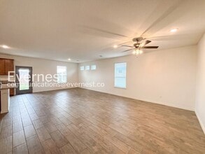 2215 Hornbeam St in Temple, TX - Building Photo - Building Photo