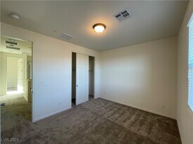 11747 Emerald Lk Ave in Las Vegas, NV - Building Photo