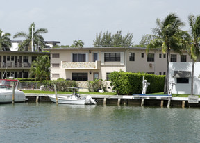 9541 E Bay Harbor Dr in Bay Harbor Islands, FL - Building Photo
