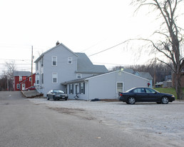 13003 Cleveland Ave NW in Uniontown, OH - Foto de edificio - Building Photo