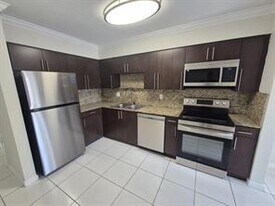 3614 Taylor St in Hollywood, FL - Building Photo