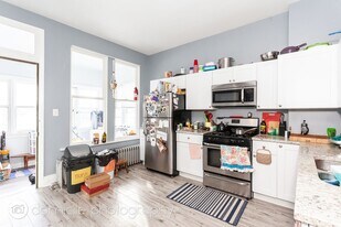 2903 W Belden Ave in Chicago, IL - Building Photo