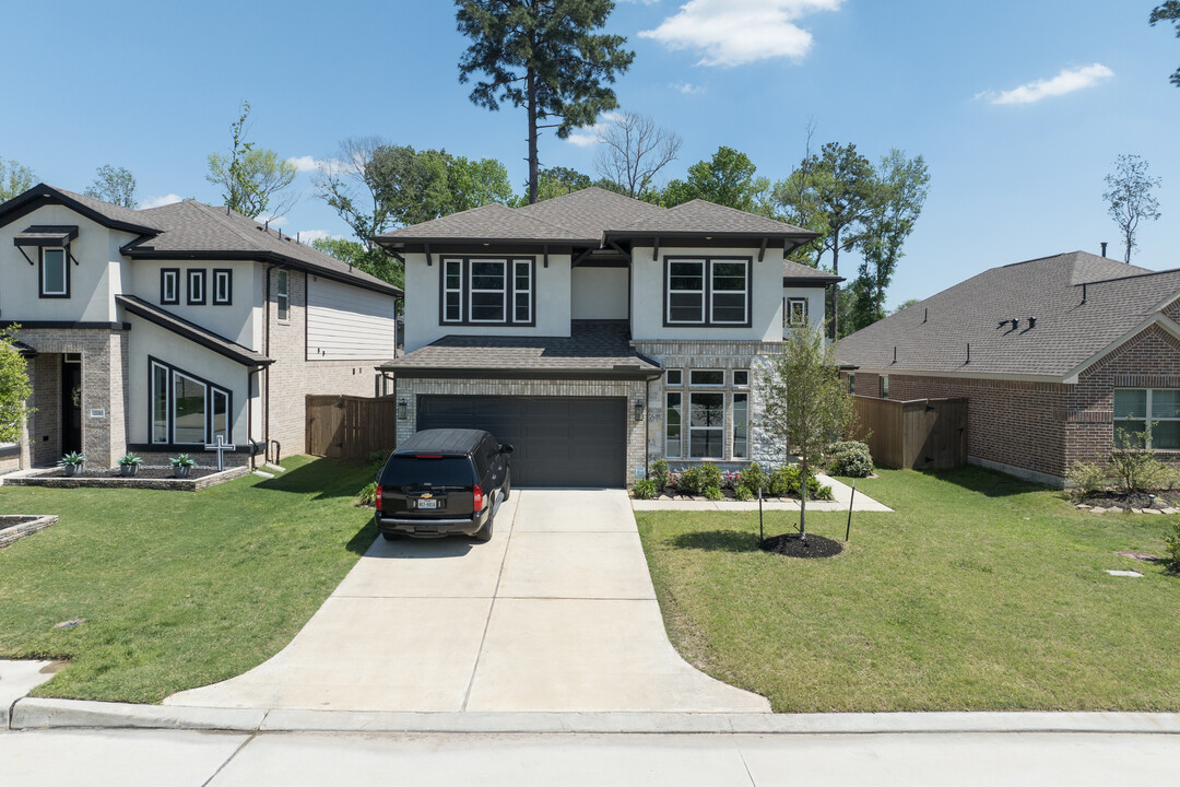 The Highlands in Porter, TX - Building Photo