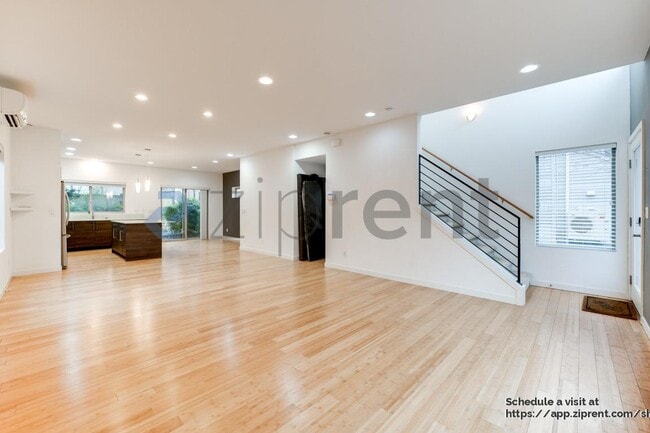 321 21st Ave in Seattle, WA - Foto de edificio - Building Photo