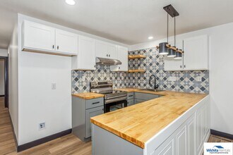 251 N Spruce St in Wichita, KS - Building Photo - Building Photo