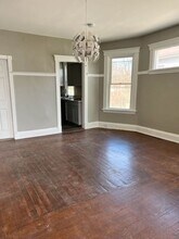 1326 Chapel St in Cincinnati, OH - Building Photo - Building Photo