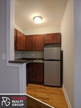 833 W Wolfram St, Unit 3 in Chicago, IL - Building Photo - Building Photo