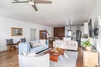 6619 Sherman St in Houston, TX - Building Photo - Building Photo