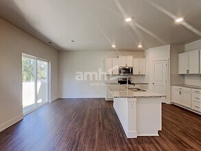 19226 15th Ave Ct E in Spanaway, WA - Building Photo - Building Photo