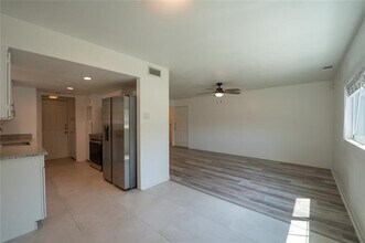 732 N Boulevard Terrace in Dallas, TX - Building Photo - Building Photo