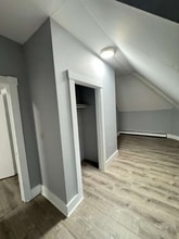 166-168-168 W Main St in Orange, MA - Foto de edificio - Building Photo