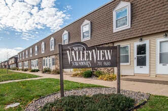 Valley View Townhomes in Onalaska, WI - Building Photo - Other