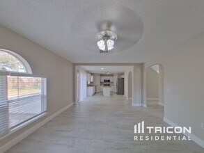 1215 Bardahl Ave in Spring Hill, FL - Building Photo - Building Photo