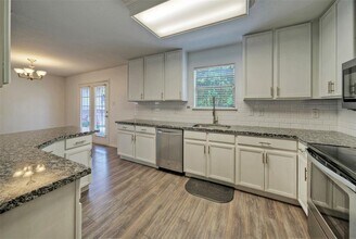 140 Plum Path in Kyle, TX - Building Photo - Building Photo