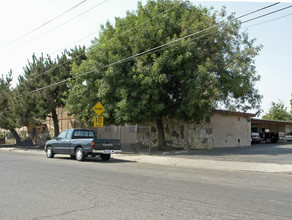 1214-1232 Harvard Ave in Clovis, CA - Building Photo - Building Photo