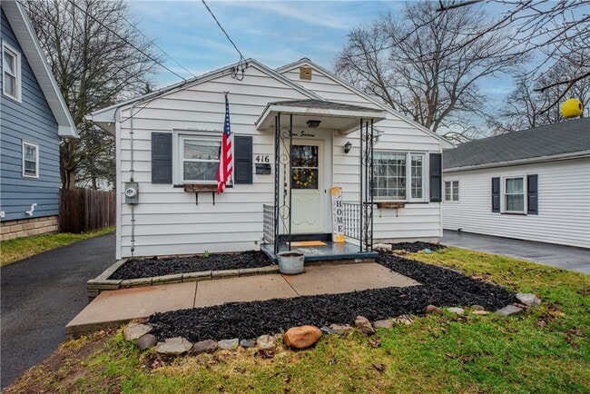 416 W Spruce St in East Rochester, NY - Building Photo - Building Photo