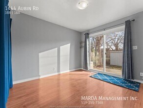 1444 Aubin Rd in Windsor, ON - Building Photo - Building Photo