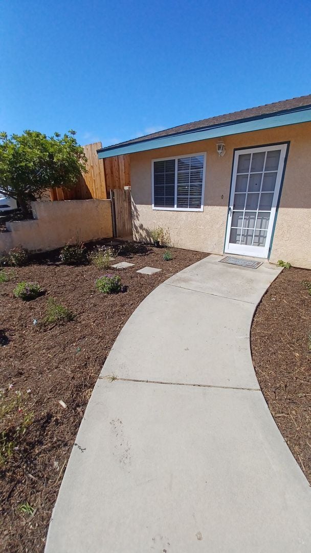 504 Robert Ct in Nipomo, CA - Foto de edificio - Building Photo